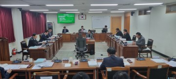 충북도의회, 재난안전실 예산 심사 및 다양한 의원 의견 제시