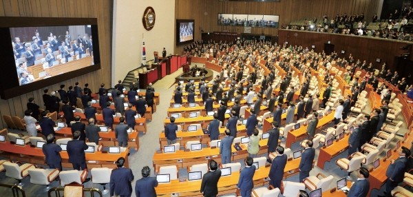 국회, 추경심사 본격화…곳곳 공방 예상