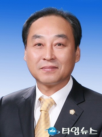  군위군의회 김영호 의장 개원3주년 새로운 도약 