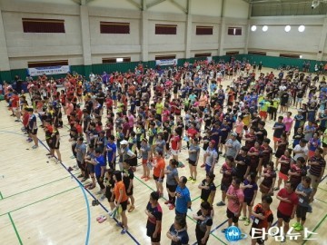 제1회 영천시장배 배드민턴 대회 성료 