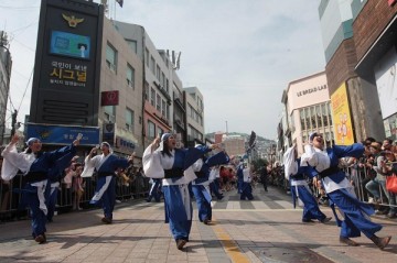 [포토]조선통신사 행렬 신명나네~!