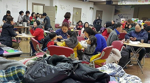 "사랑을 나눠요" 정읍소망교회 아나바다 바자 개최  