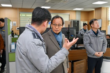 박남서 영주시장, 설 연휴 첫날 민생현장 소통 행보 이어가 