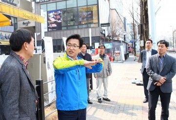 허태정 유성구청장, 전국 유일의 명물카페거리 조성!