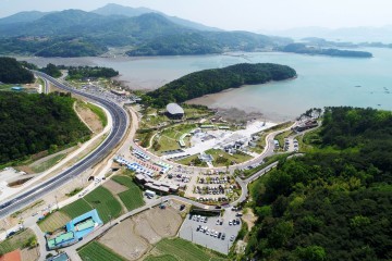 “호국 보훈의 달, 남해 이순신 순국공원서 애국애족 정신 키워요”
