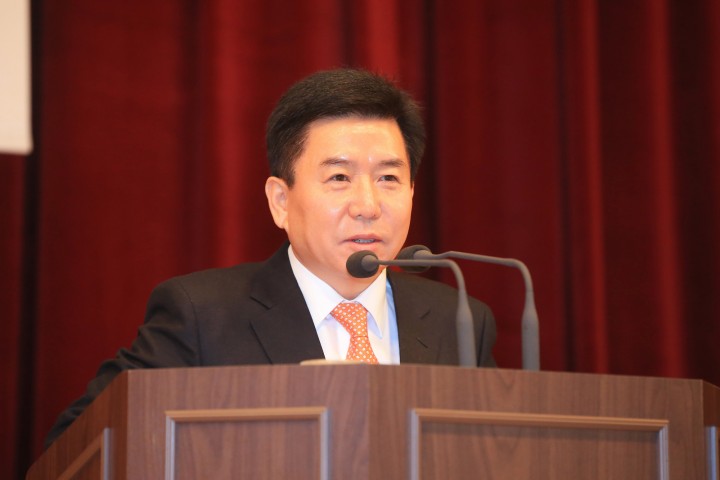 “일자리 창출과 미래성장동력 확보 매진”