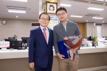  이정길 구미시 환경산림민원계 주무관 친절스마일맨