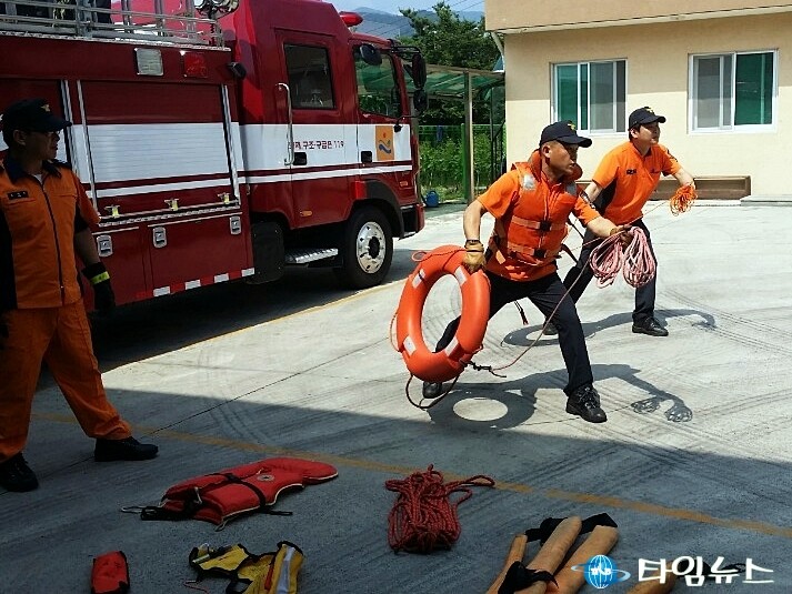 순천소방서 승주119안전센터, “피서철 수난사고 대비 인명구조훈련 실시
