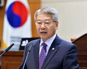 세종시의회 서금택 의원, 공중이용시설 흡연부스 설치 주장