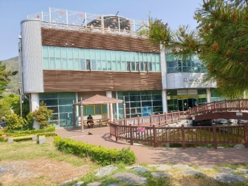 여수시, 환경도서관서 별 헤는 밤 시 낭송회 개최 
