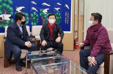 이철우 도지사, 군위군 편입 등 지역현안 행보