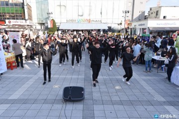 3차 그린아트 버스킹!  ‘청주 성안길에도 이런 문화가!?’