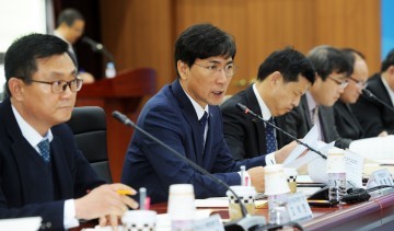안희정 지사, 일자리 나누기로 청년 일할 곳 만든다!