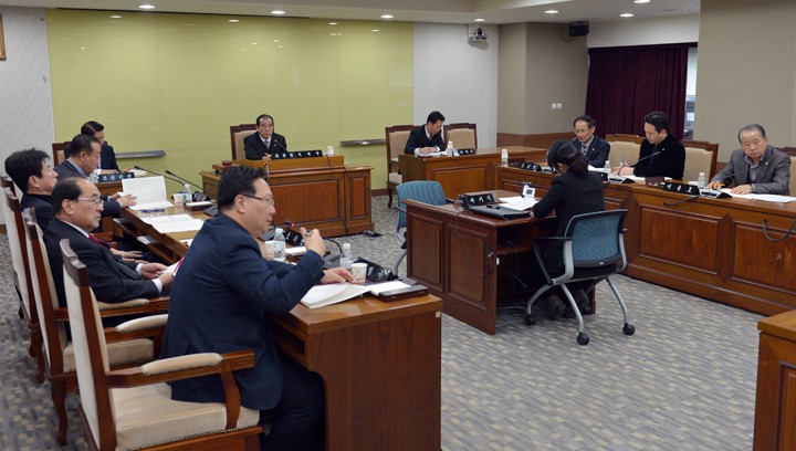 충남도의회 행자위, 기획조정실 및 공무원교육원 소관 추경 심사