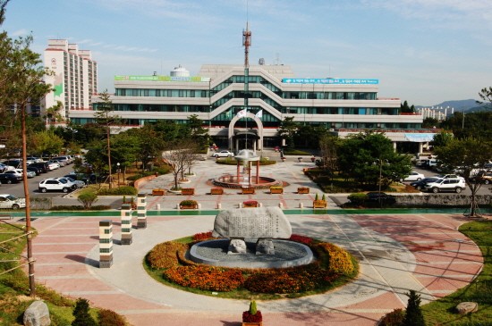 아산시청 본관 공공건축물 그린리모델링 시범사업 선정