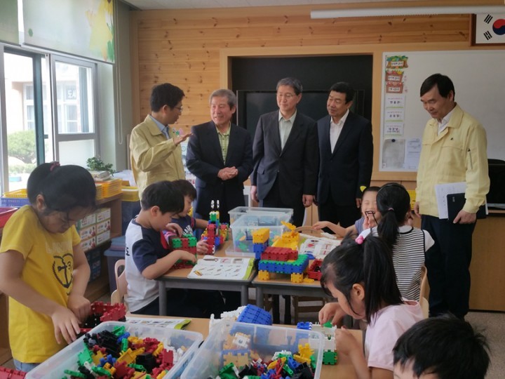 김재춘 교육부 차관, 대전 초등돌봄교실 현장 방문