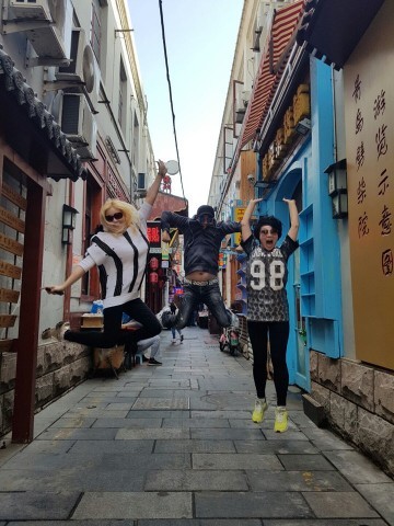 중국 열도를 달군 가수 아이큐 MC로 발탁.
