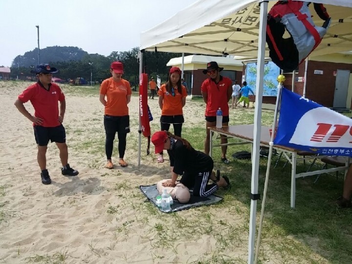 장골해수욕장 수상안전요원 응급처치교육 실시 