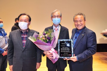 이웃을 위해 봉사하며 헌신하는 2020년 자랑스러운 도민상 군위읍 노인회장 최원준 씨 수상!