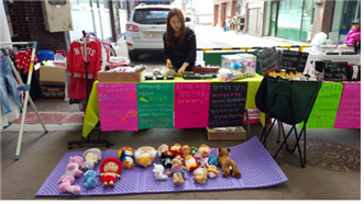 한 달에 한번 열리는 Farmers Market 대화시장