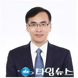 차영환 경제상황 감안 결정 압력 없었다. 신재민 폭로 맞대응