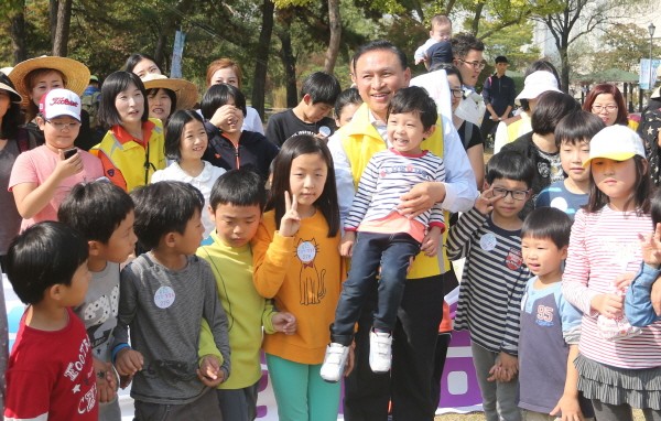 천안 서북보건소 제2회 숲길따라 건강한 발걸음’ ‘성황’