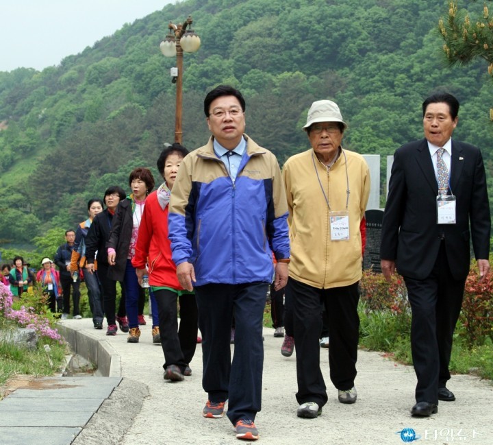 권선택 대전시장, 뿌리공원에서 ‘시민과 아침동행’ 진행