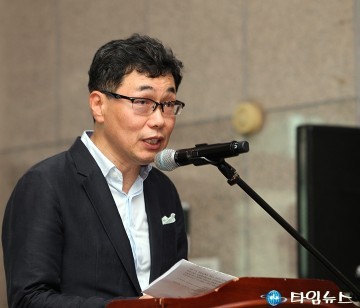 이상봉 대전시립미술관 관장, 우주의 도전한 인간의 꿈과 상상력을 즐기기 바란다!