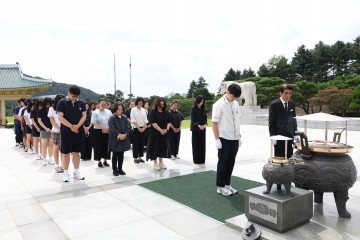 세종시교육청, 대전현충원서 학생·학부모 안보 현장 견학