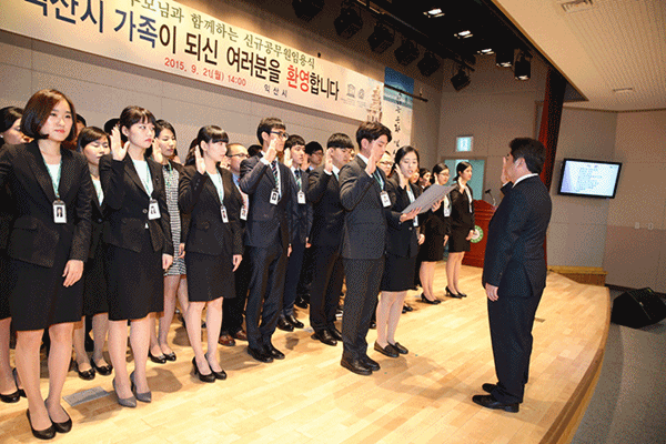 익산시 새내기 공무원, 부모님과 함께 임용의 기쁨 나눠