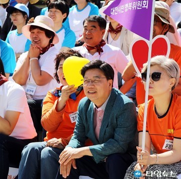권선택 대전시장, ‘대전시민행복위원회’와 도시탐방
