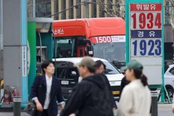 중동발 ‘기름값 쇼크’… 전국 휘발유 1,900원 재돌파 초읽기