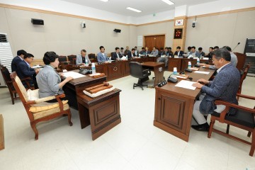 청주시의회, 재정경제위원회 시정발전 위한 대화가져