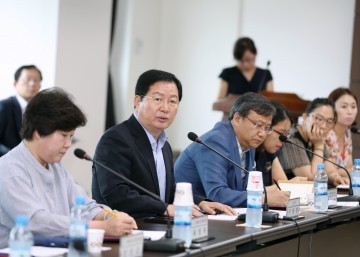 대전 서구, 작은도서관 운영자와 ‘행복 담은 마중물 대화방’ 개최
