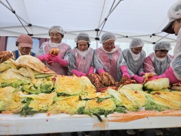 백두한라협회, 연말 앞두고 1,000kg 김장 나눔…북한이탈주민·지역사회 함께했다