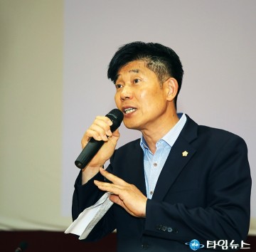 인사말 하는 박종래 대덕구의회 의장