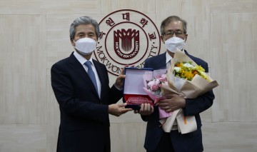 ‘물리학 연구 외길’ 황한열 목원대 교수 명예퇴임
