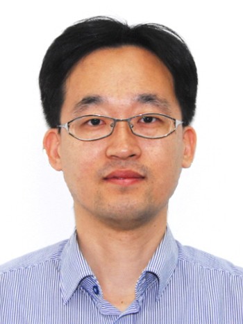 [기고] 국립대전현충원 장홍석, 애국지사에게 국화 한 송이를