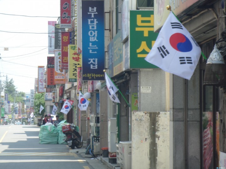 광복 70주년 맞아 ‘태극기 달기 시범거리’지정 운영